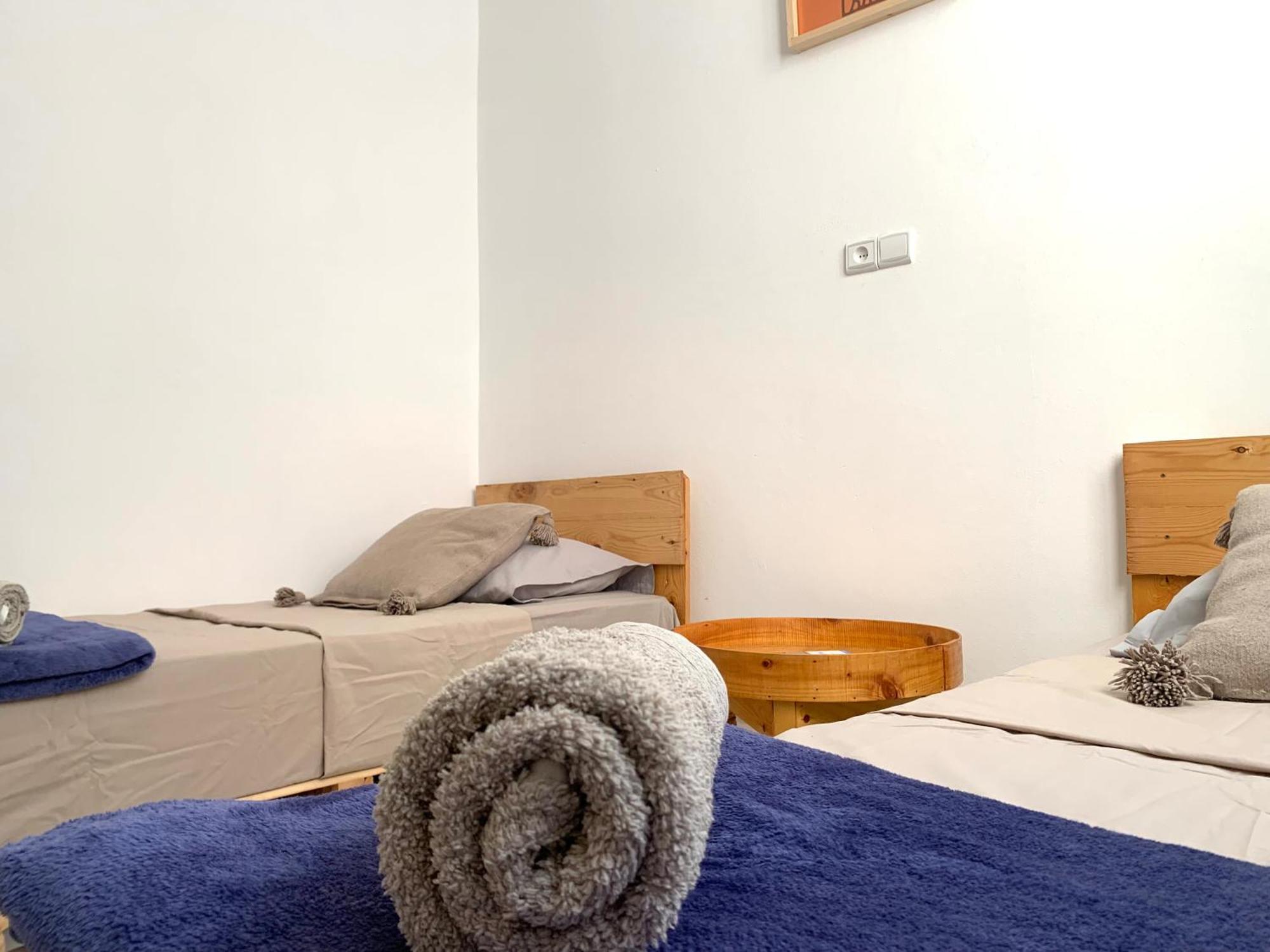 Ocean Surf House Hostel Tamraght Buitenkant foto