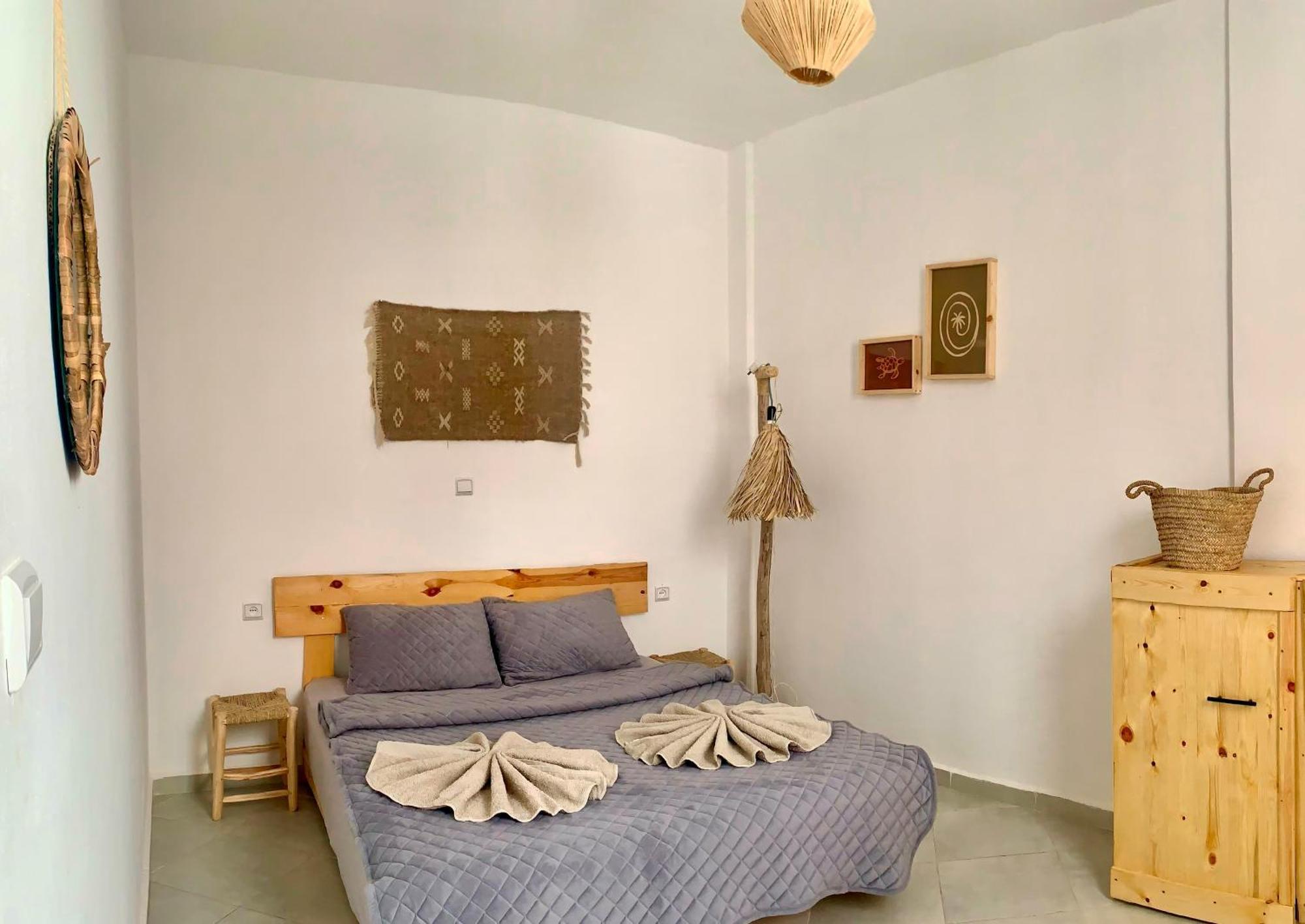 Ocean Surf House Hostel Tamraght Buitenkant foto